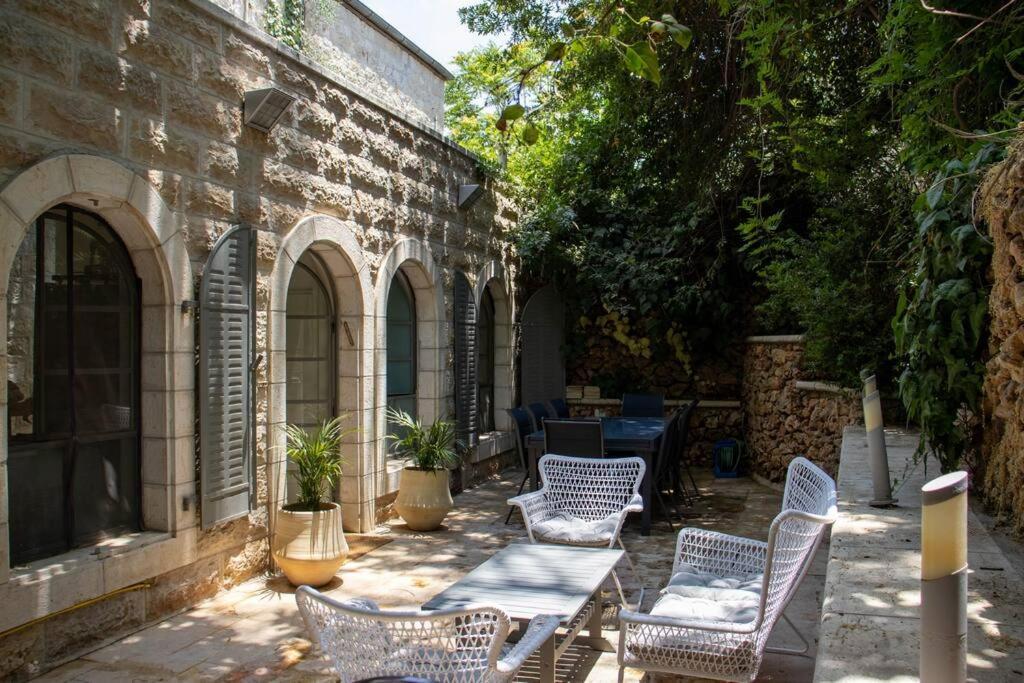 Cozy Heritage Home Jerusalem Exteriör bild